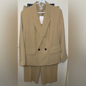 Women’s Stunning Tailored Tan Suit
